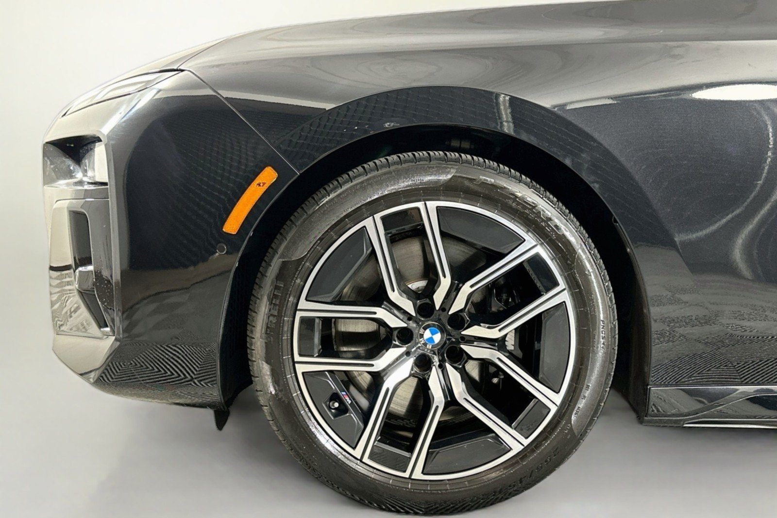 Used 2026 BMW 740i xDrive AWD/4WD image 12
