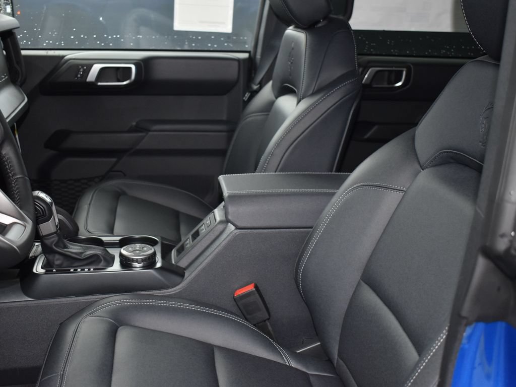 New 2025 Ford Bronco Badlands AWD/4WD image 10