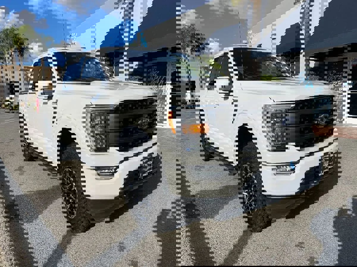 Used 2022 Ford F150 Lariat AWD/4WD image 3