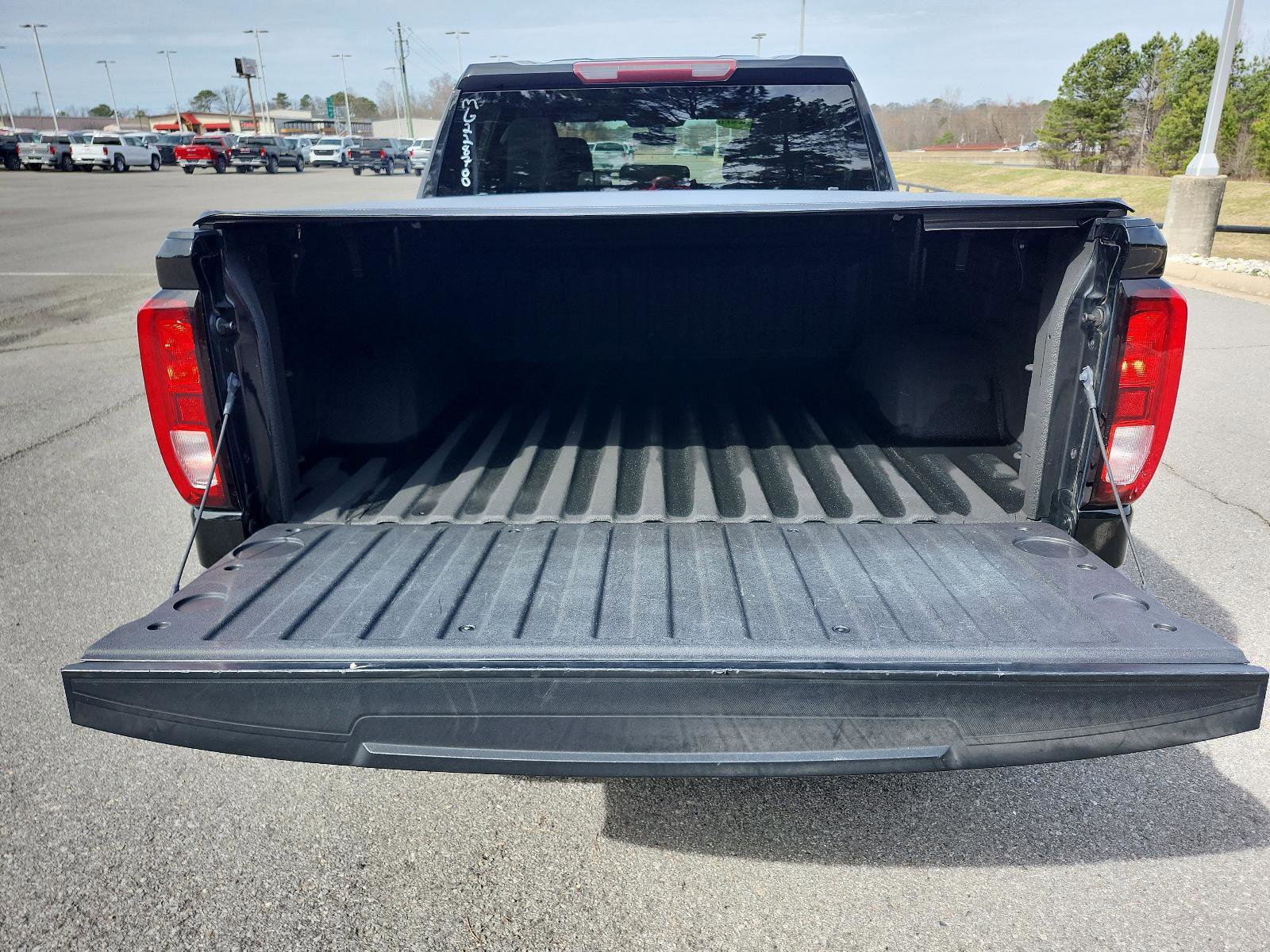 Used 2021 GMC Sierra 1500 Elevation image 10