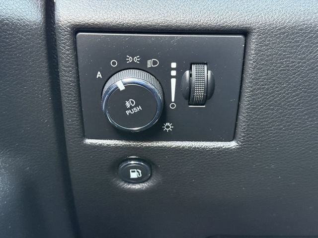 Used 2021 Jeep Grand Cherokee High Altitude AWD/4WD image 22