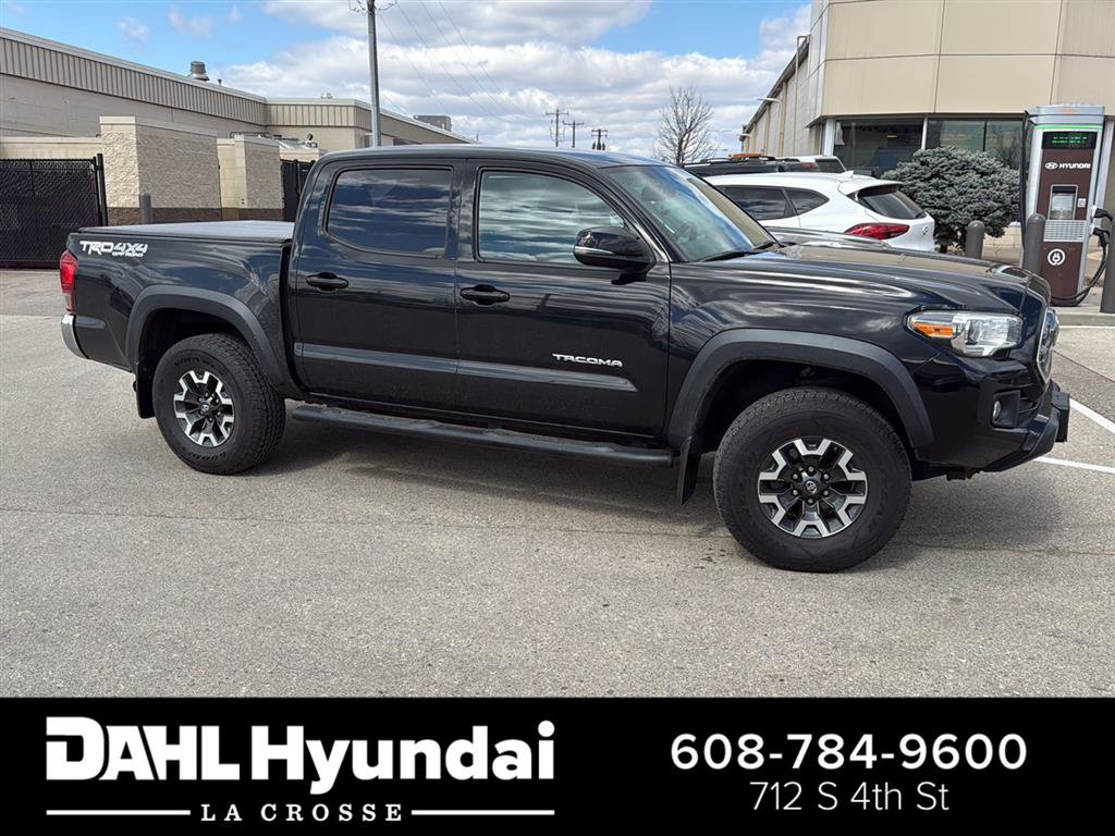 Used 2017 Toyota Tacoma TRD Off-Road w/ Tow Package (A/T)
