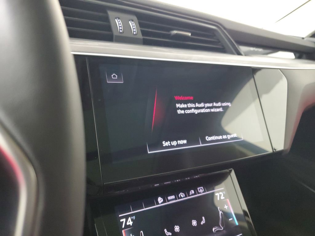 Used 2023 Audi e-tron Premium Plus w/ Premium Plus Package image 28