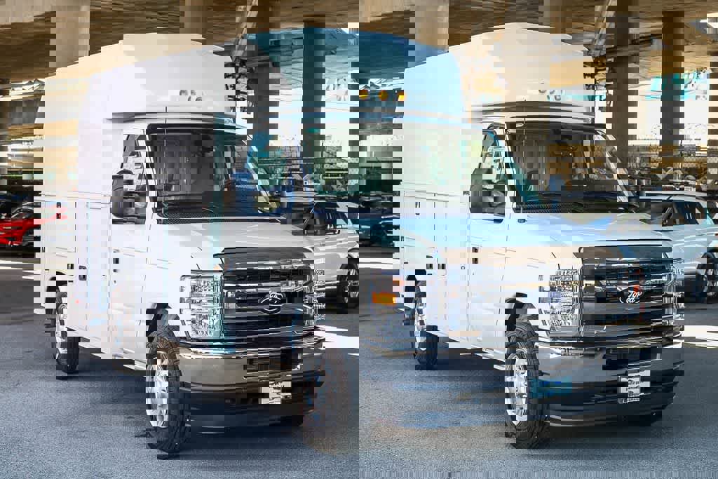 New 2026 Ford E-350 and Econoline 350 Super Duty w/ Power Equipment Group image 3