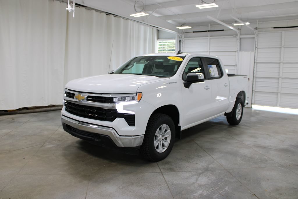 Used 2023 Chevrolet Silverado 1500 LT w/ Work Truck Package AWD/4WD image 4