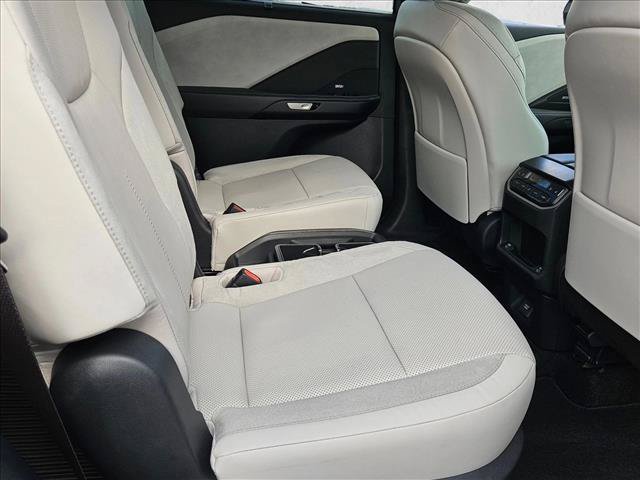 Used 2026 Lexus TX 550h AWD Plug-In Hybrid w/ Technology Package image 19
