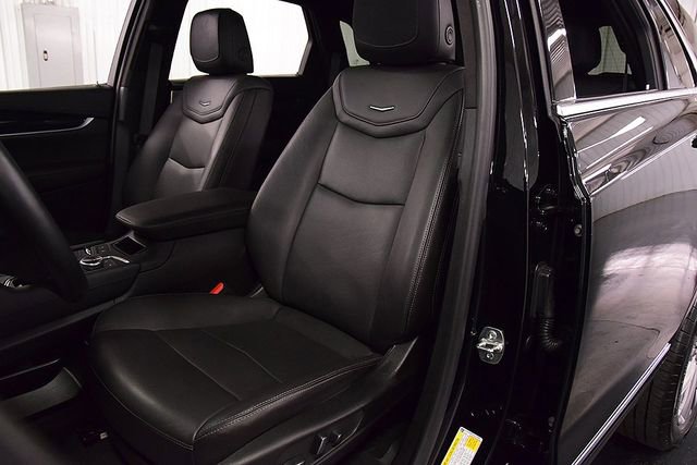 Used 2025 Cadillac XT5 Premium Luxury image 33