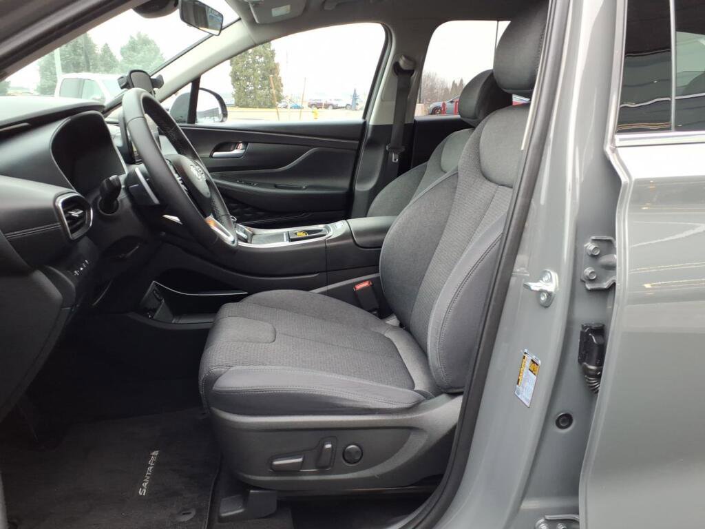 Used 2023 Hyundai Santa Fe SEL image 11