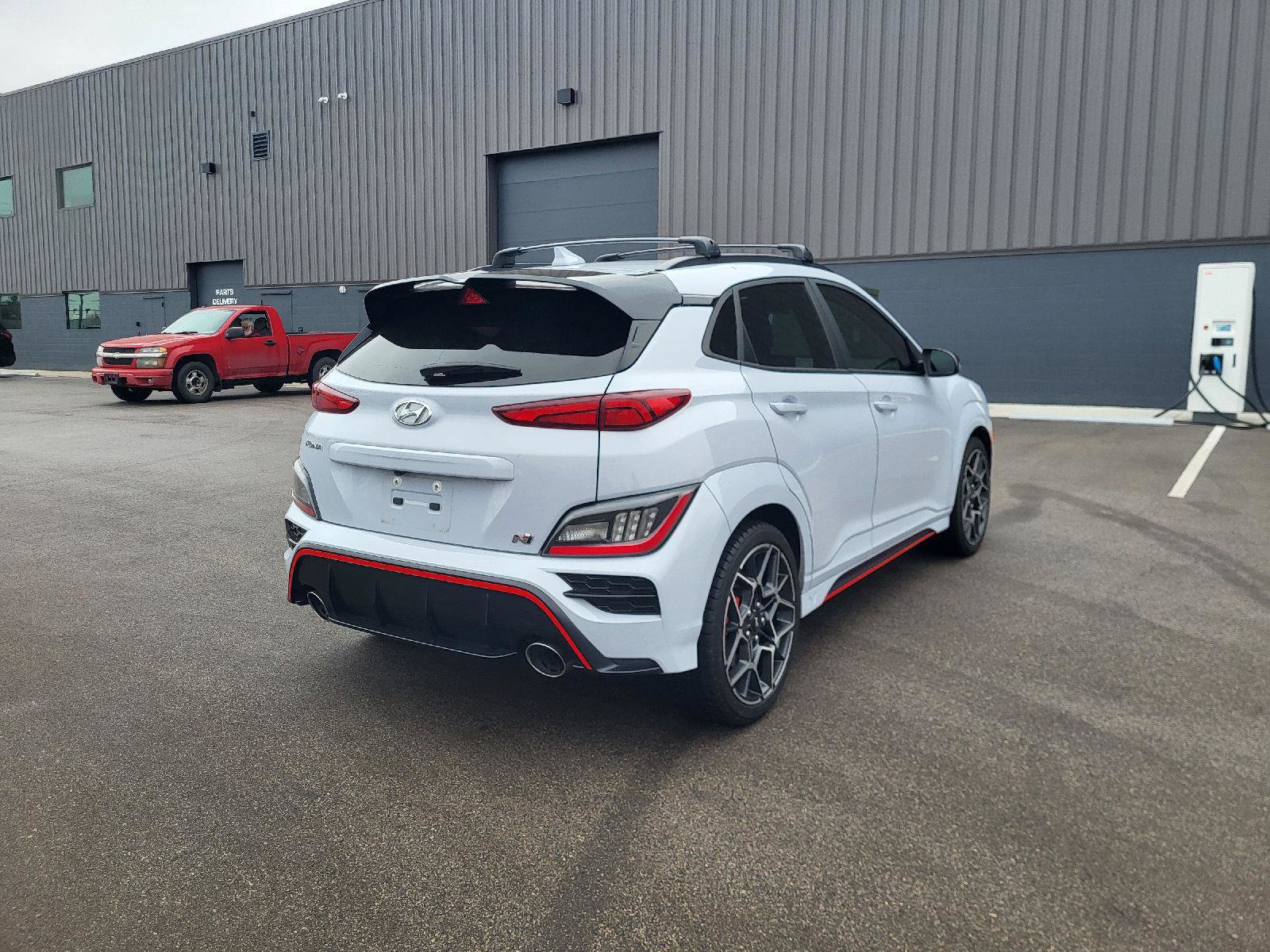 Used 2022 Hyundai Kona N image 3