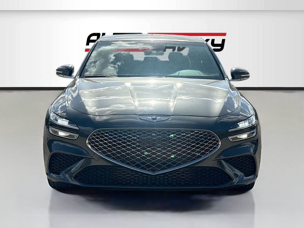 Used 2022 Genesis G70 3.3T image 2
