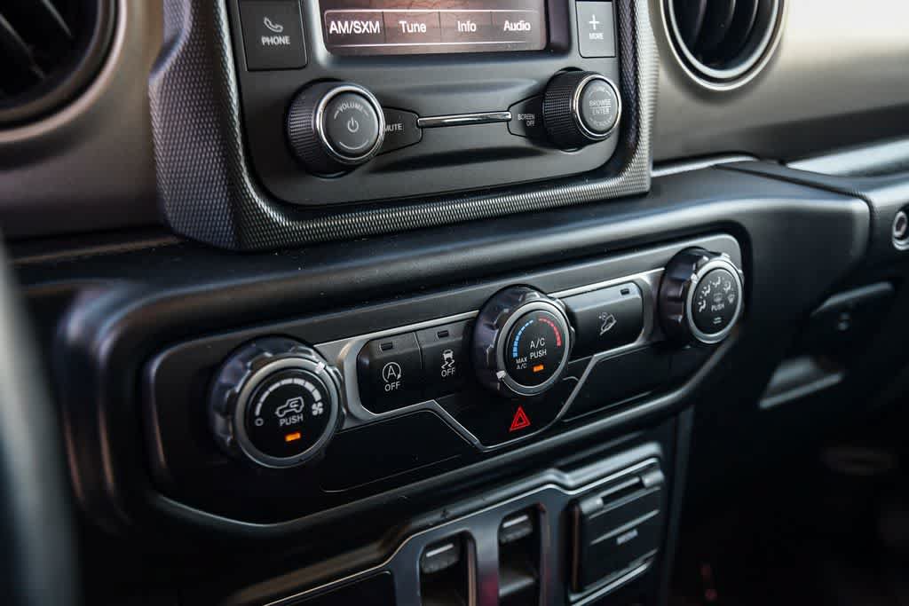 Used 2020 Jeep Wrangler Sport AWD/4WD image 23