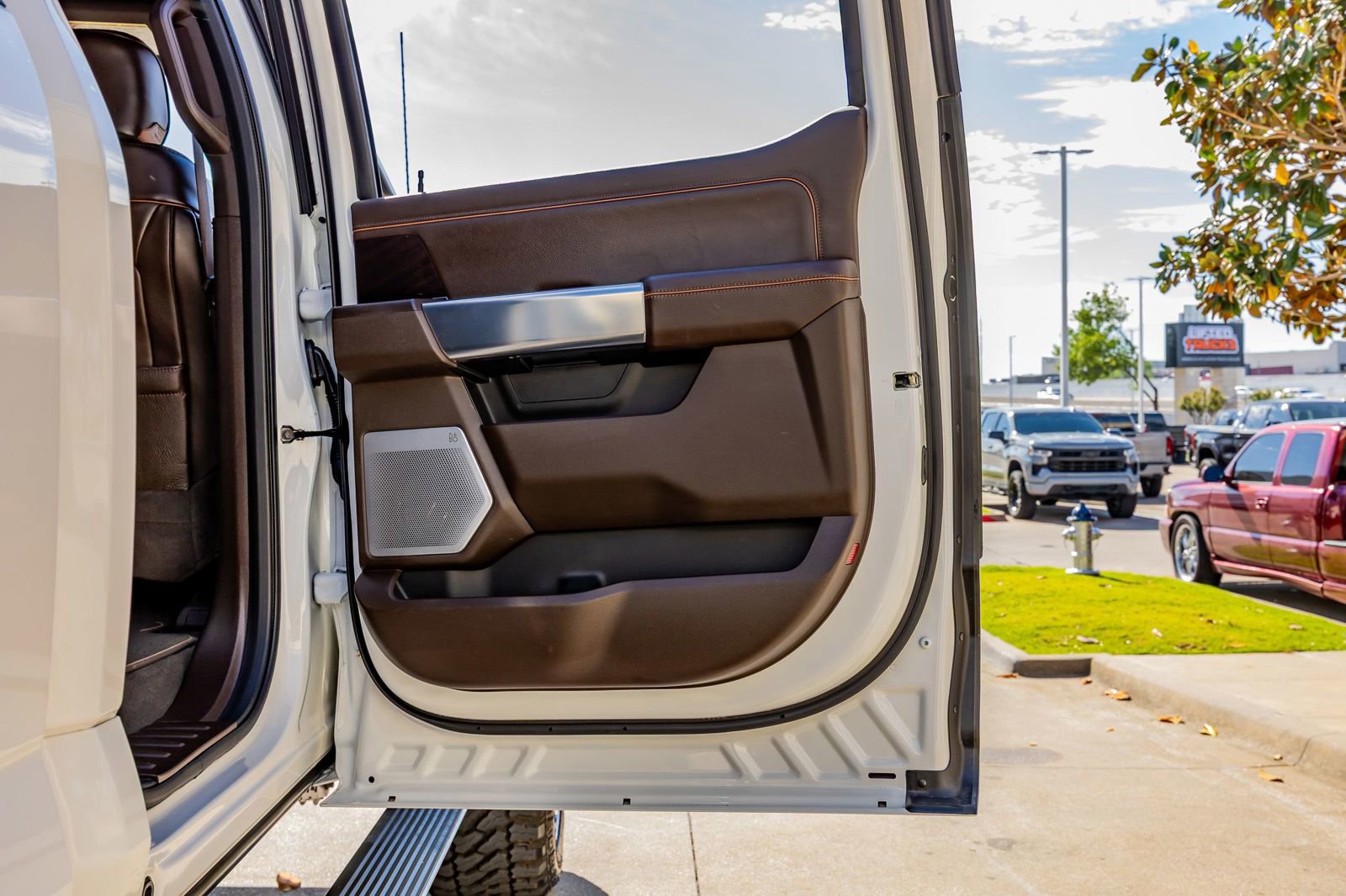 Used 2023 Ford F250 King Ranch w/ Chrome Package image 40