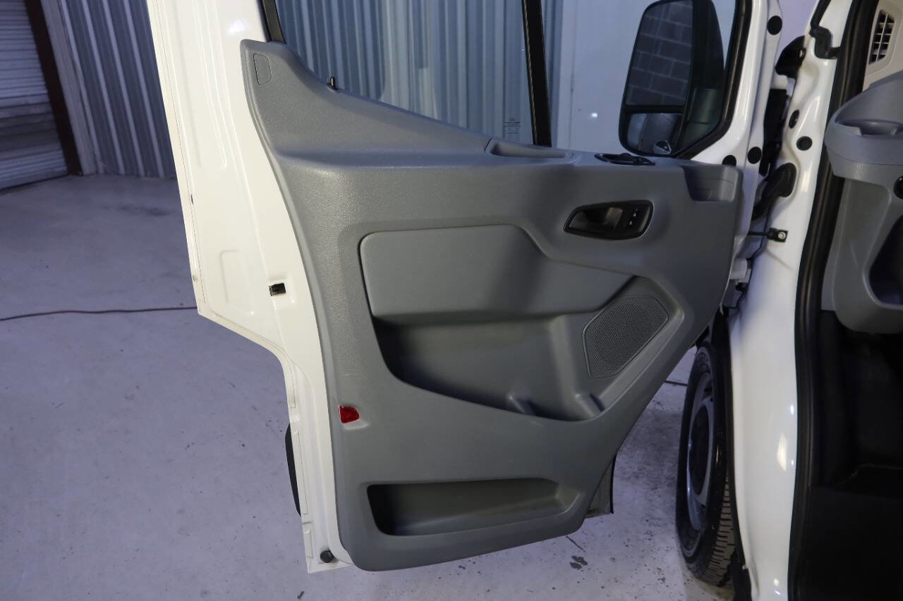 Used 2016 Ford Transit 350 XL image 26