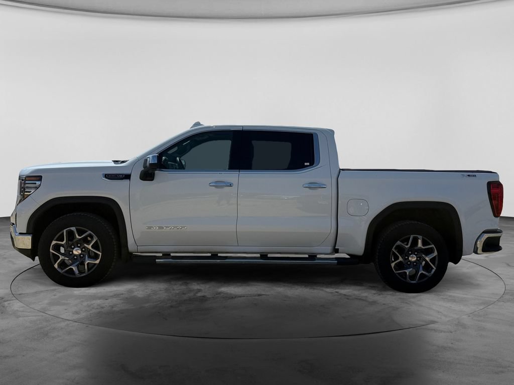 Used 2022 GMC Sierra 1500 SLT w/ SLT Premium Plus Package AWD/4WD image 6