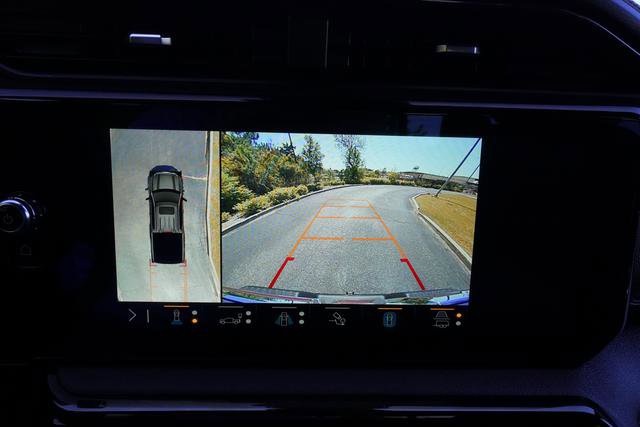 Used 2023 GMC Sierra 1500 AT4 w/ AT4 Premium Package image 22