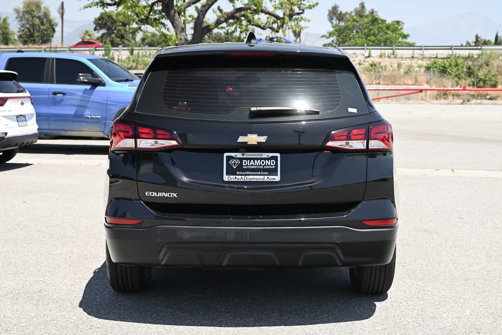 Used 2022 Chevrolet Equinox LS w/ LPO, Cargo Package FWD image 5