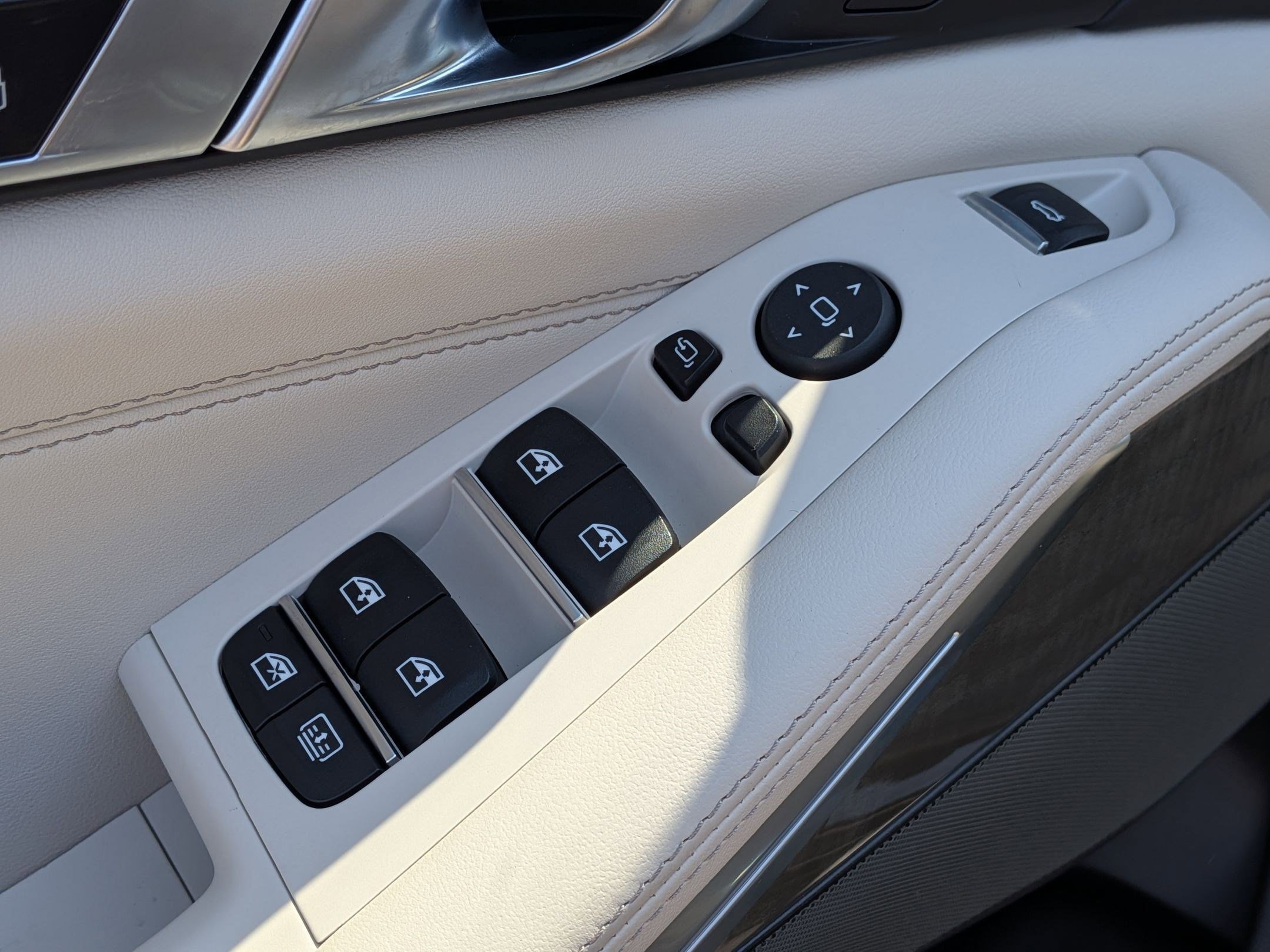 Used 2026 BMW X7 M60i AWD/4WD image 13