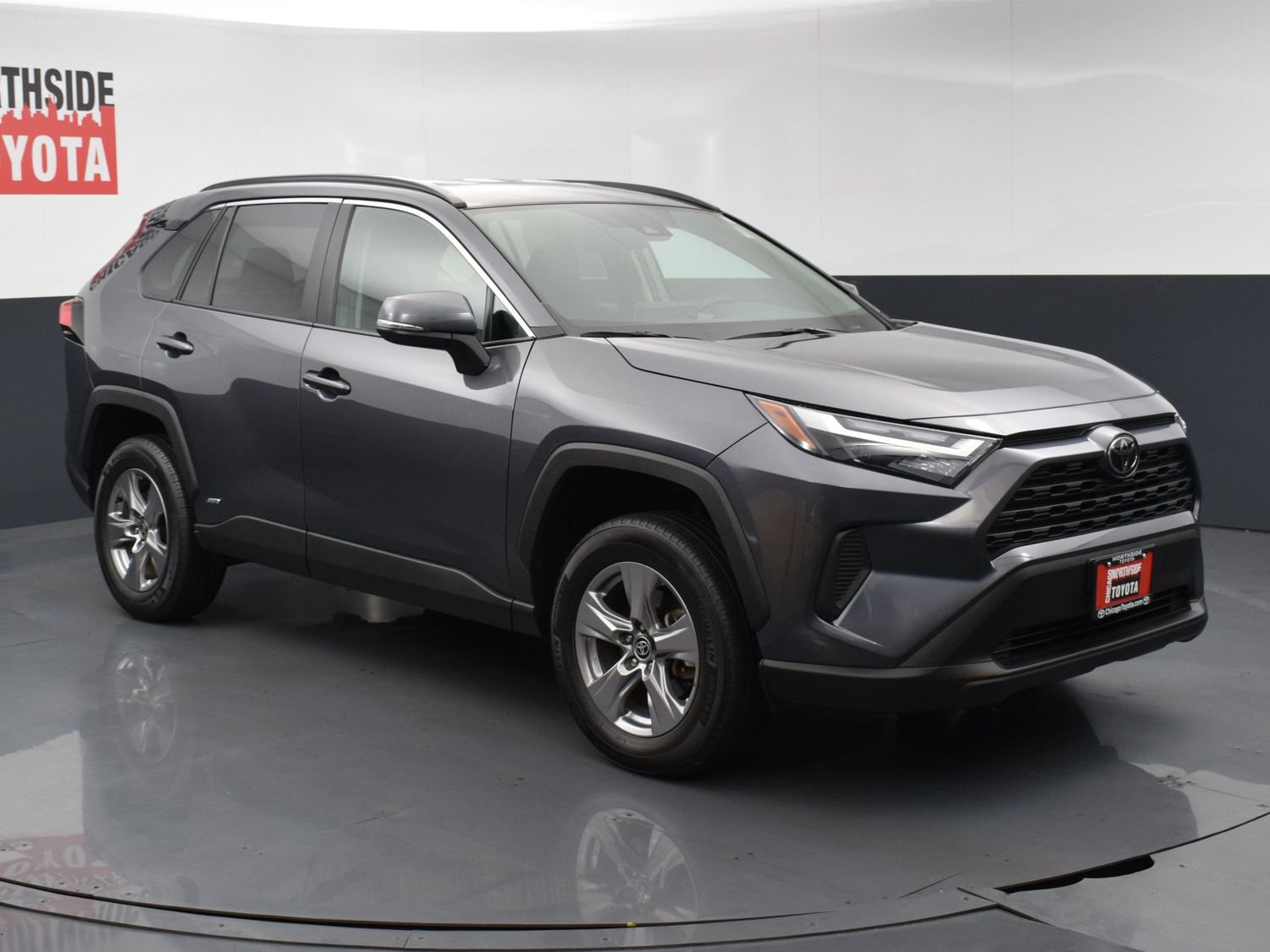 Used 2025 Toyota RAV4 XLE AWD/4WD image 6