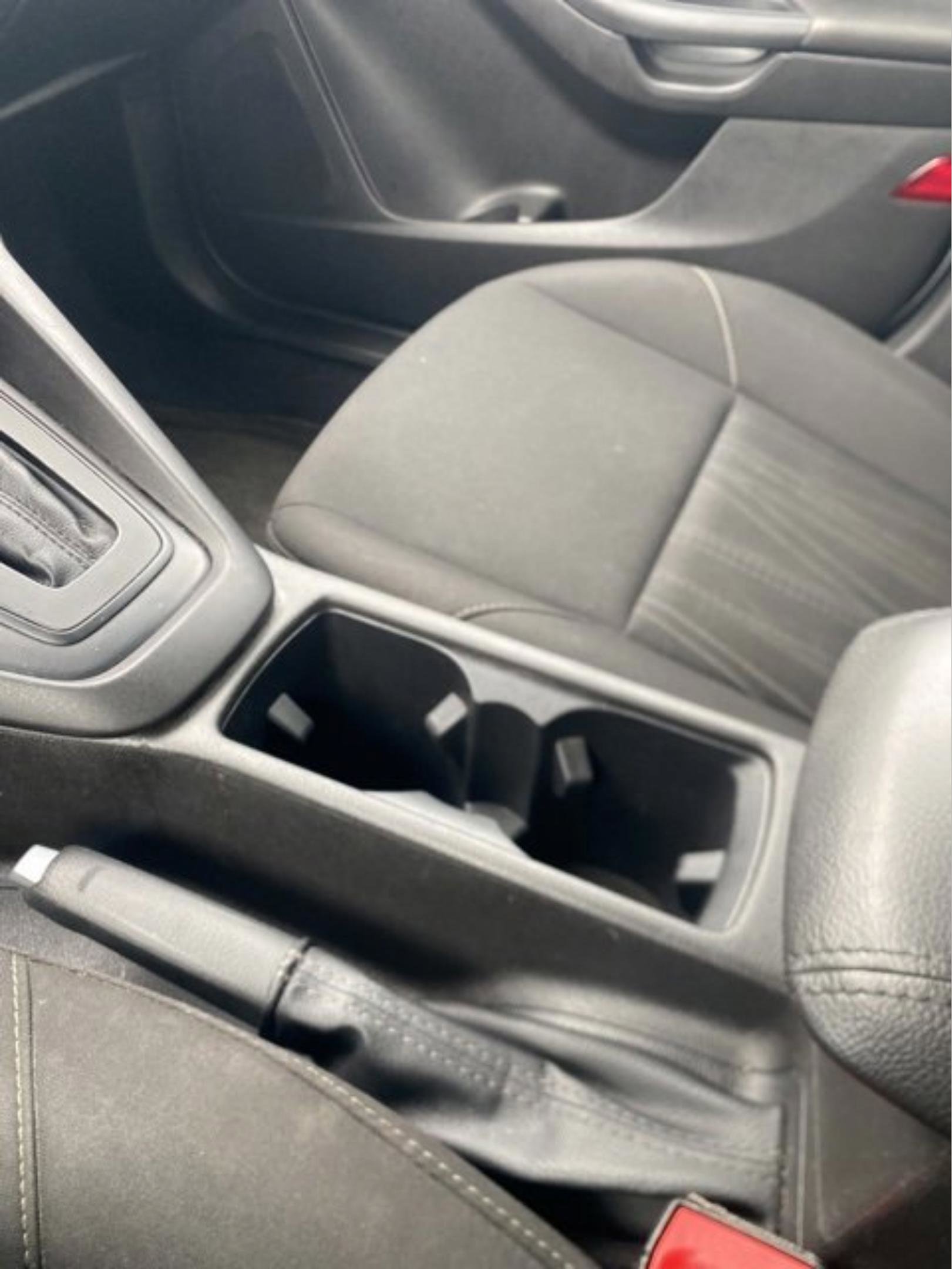 Used 2017 Ford Focus SE image 27