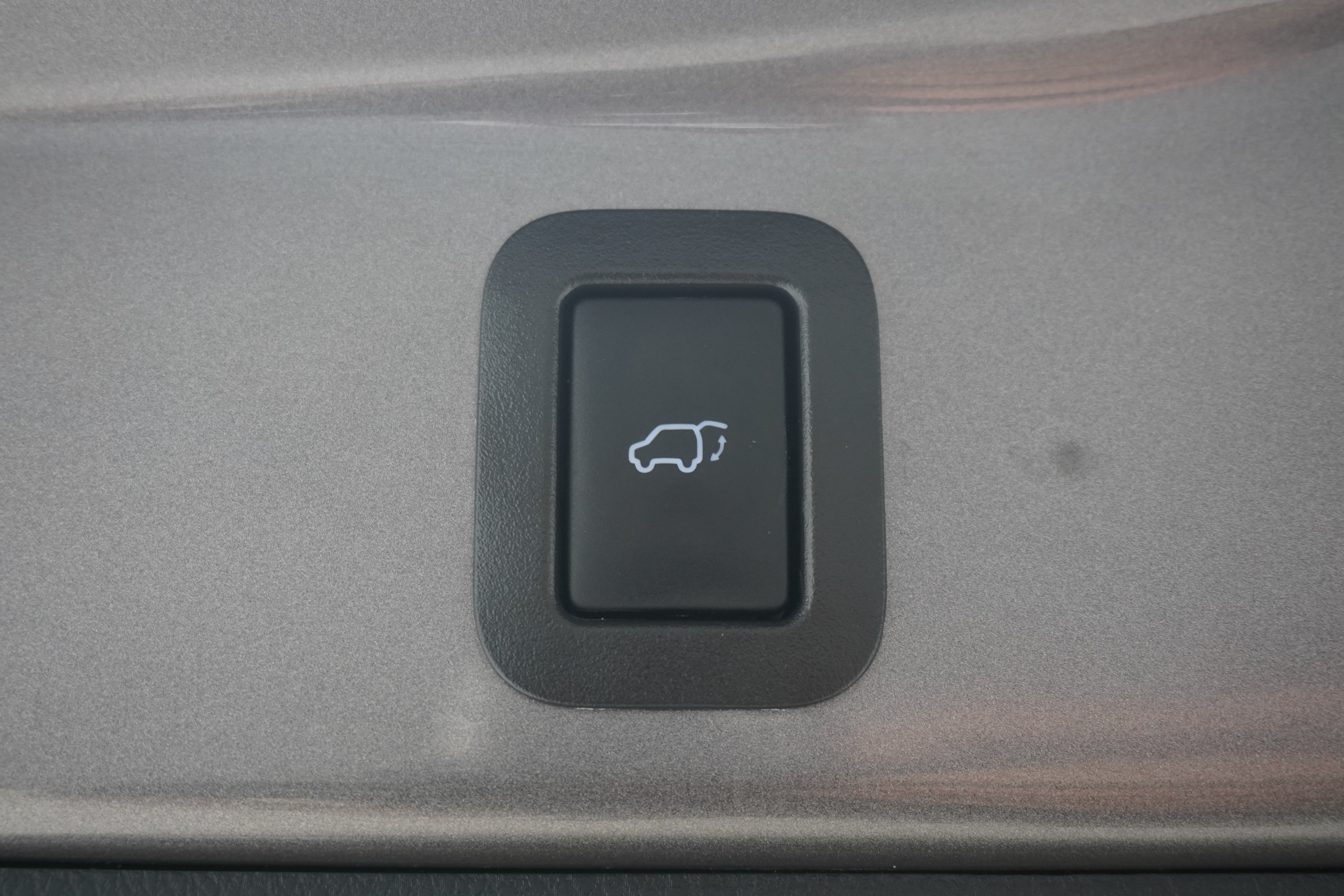 Used 2017 Toyota Highlander XLE AWD/4WD image 30