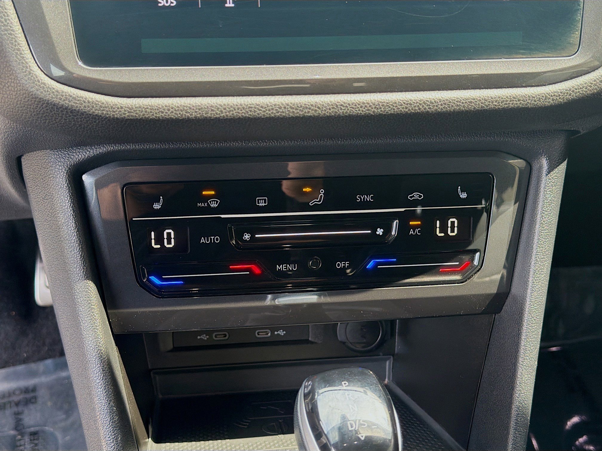 Used 2022 Volkswagen Tiguan SE R-Line FWD image 15