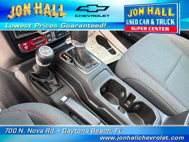 Used 2025 Jeep Gladiator Rubicon w/ Convenience Group AWD/4WD image 26