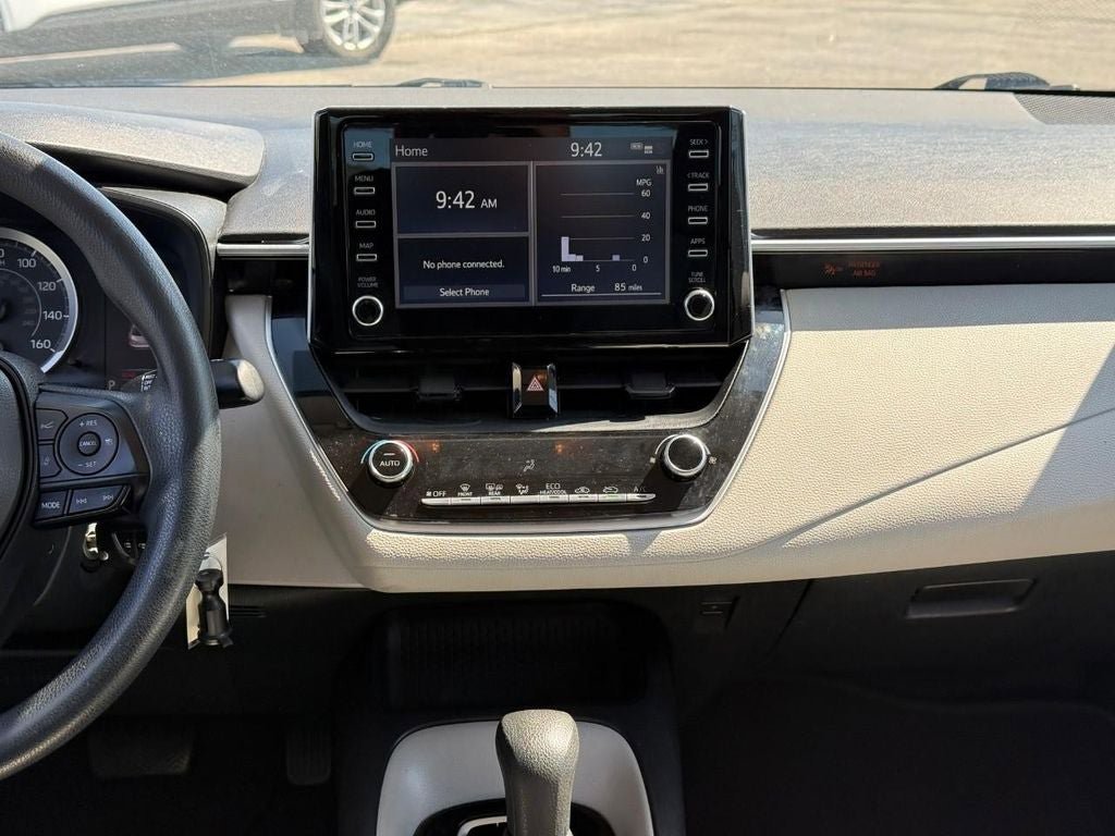 Used 2020 Toyota Corolla LE FWD image 12