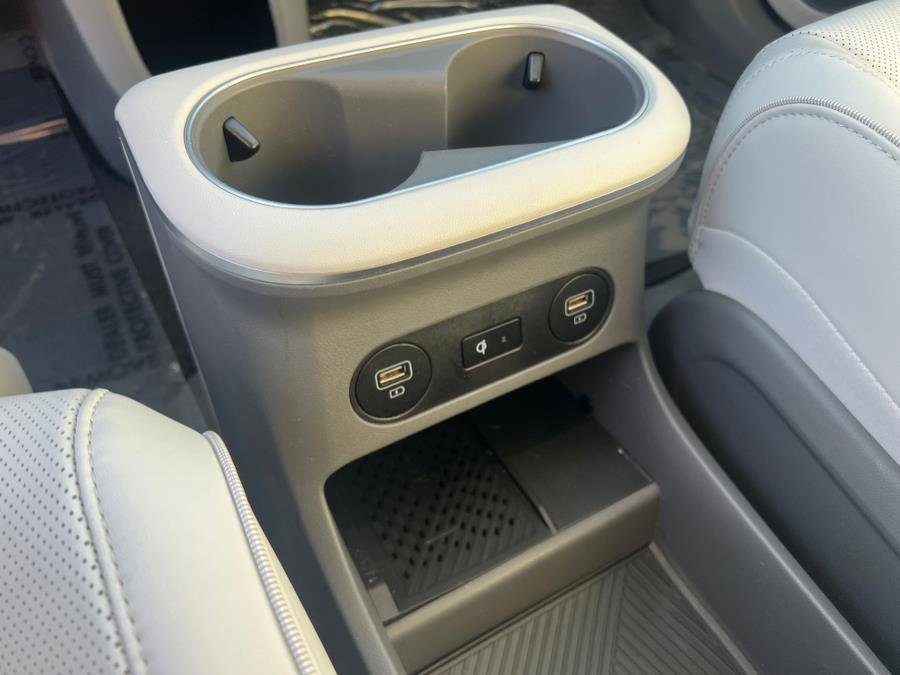 Used 2023 Hyundai Ioniq 5 Limited w/ Cargo Package image 32