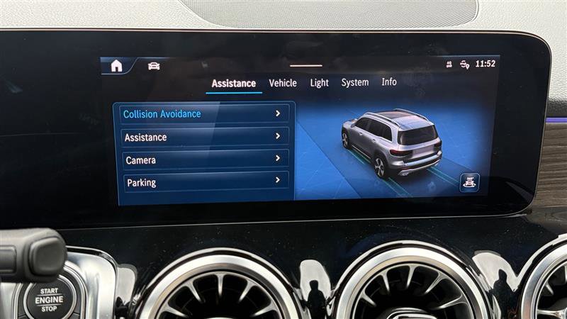 Used 2025 Mercedes-Benz GLB 250 image 28