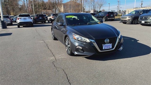 Used 2019 Nissan Altima 2.5 SV image 3