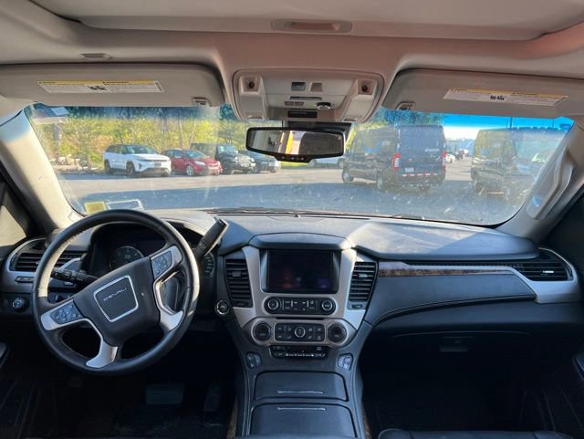 Used 2015 GMC Yukon Denali w/ Touring Package AWD/4WD image 10