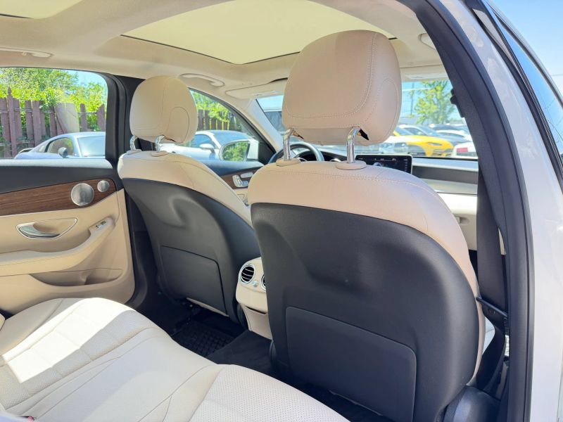 Used 2019 Mercedes-Benz C 300 4MATIC Sedan image 27