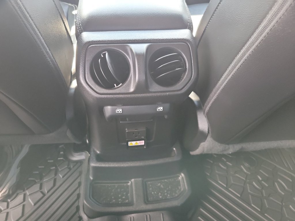 Used 2021 Jeep Wrangler Unlimited Sahara w/ Safety Group AWD/4WD image 21