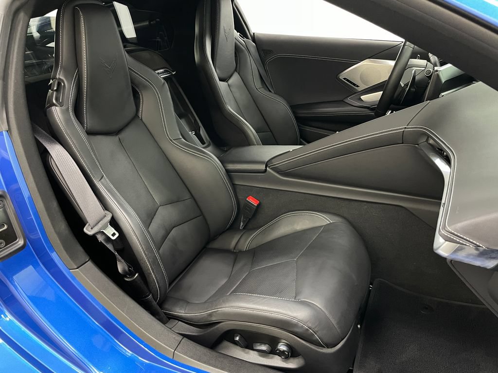 Used 2021 Chevrolet Corvette Stingray Preferred Cpe w/ Battery Protection Package RWD image 36