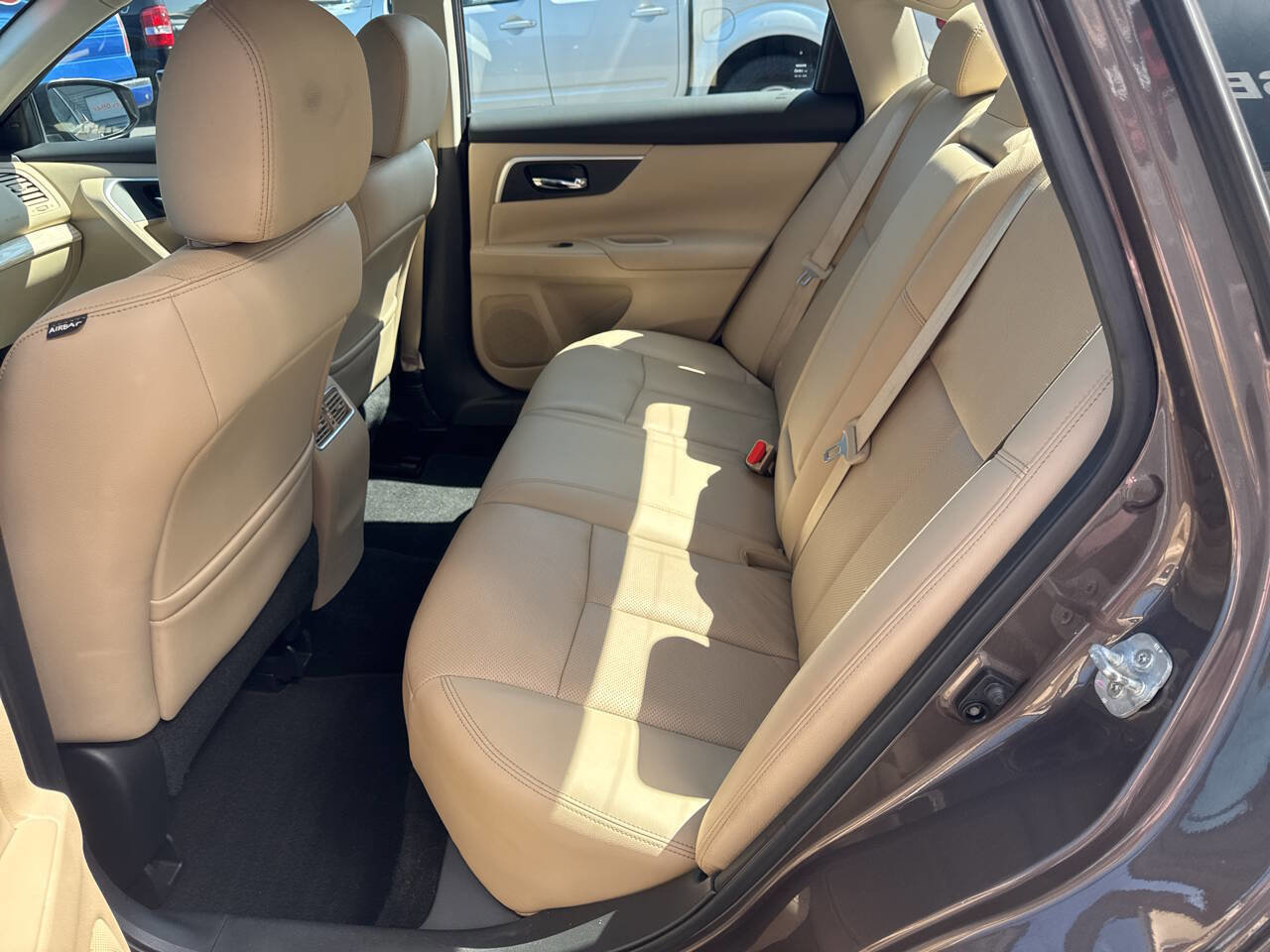 Used 2016 Nissan Altima 2.5 SL w/ 2.5 Technology w/LED Package image 16