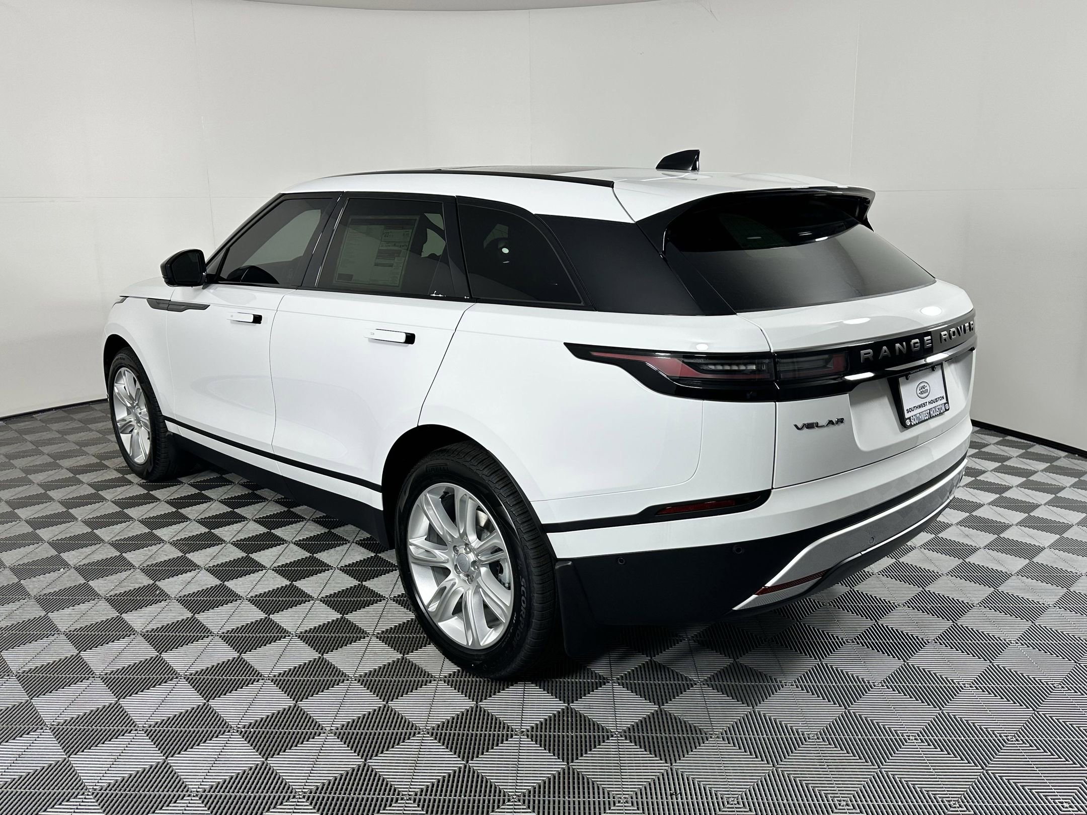 New 2026 Land Rover Range Rover Velar S image 3