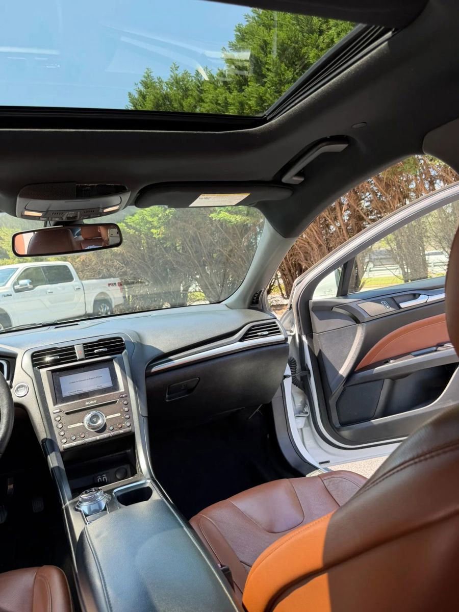 Used 2019 Ford Fusion Titanium image 13