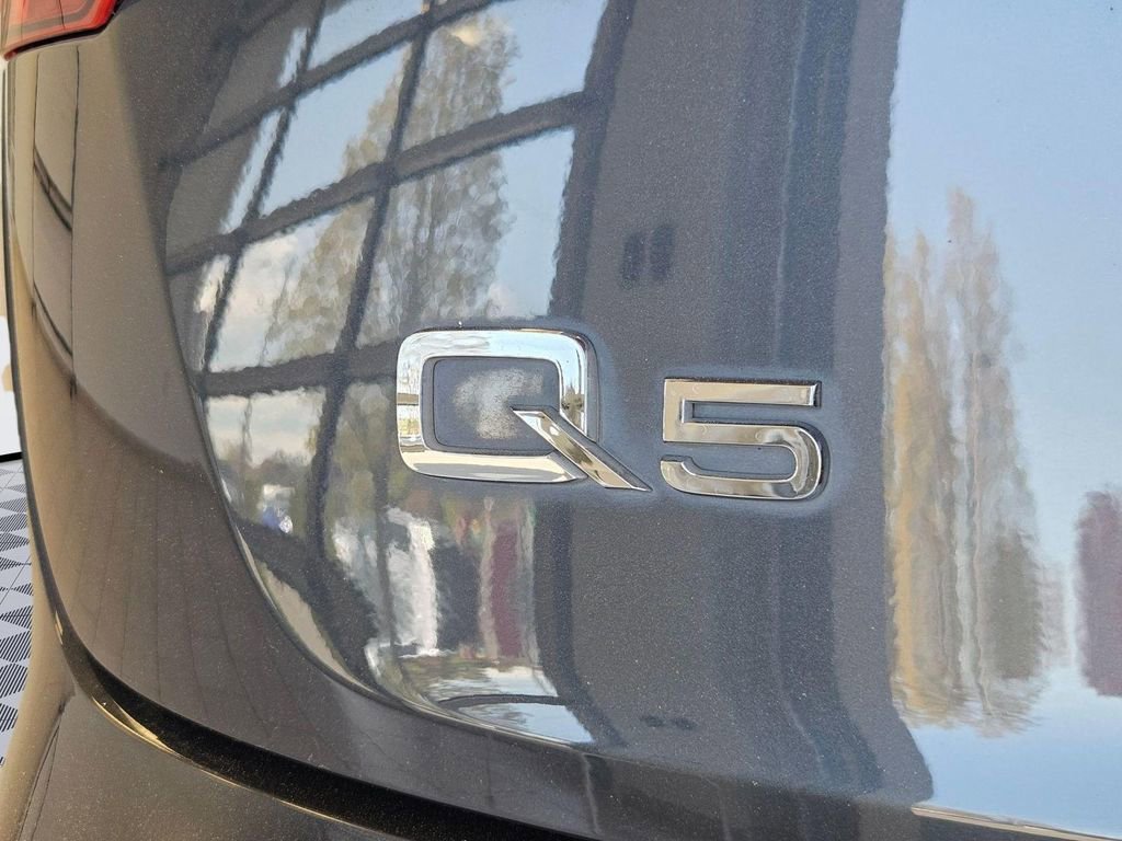 Used 2019 Audi Q5 2.0T Premium Plus w/ Premium Plus Package image 27