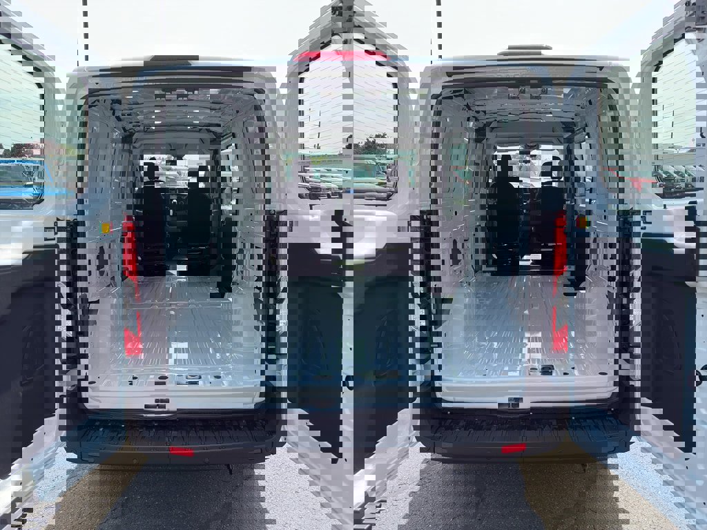 New 2025 Ford Transit 250 Low Roof image 18