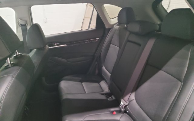 Used 2025 Kia Seltos EX w/ EX Sunroof Package FWD image 25
