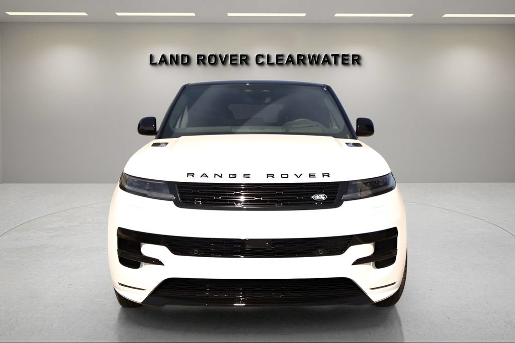 Used 2026 Land Rover Range Rover Sport Dynamic SE AWD/4WD image 8