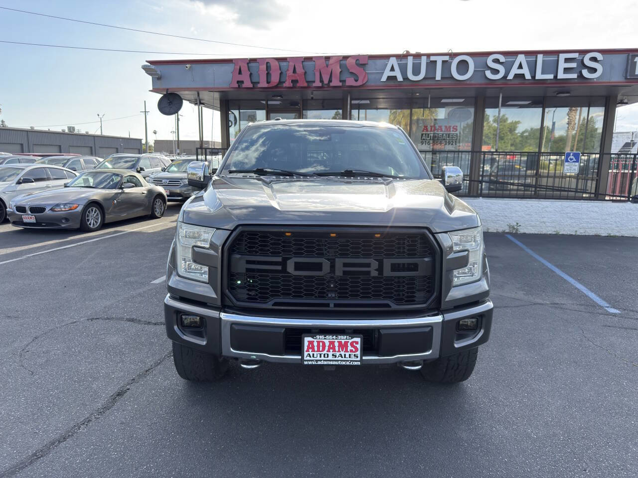 Used 2015 Ford F150 Platinum w/ Equipment Group 701A Luxury AWD/4WD image 8