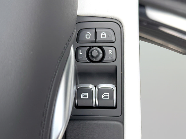 Used 2024 Lotus Emira First Edition RWD image 34