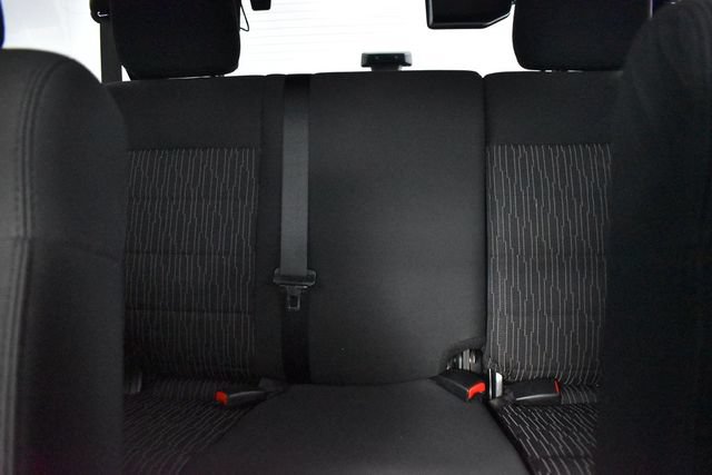 Used 2012 Jeep Wrangler Unlimited Sahara AWD/4WD image 14
