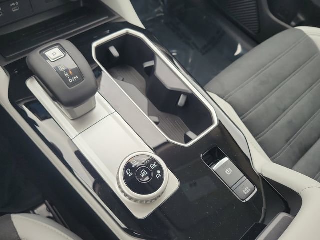 New 2026 Mitsubishi Outlander SE image 33