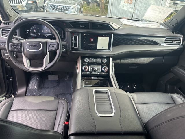 Used 2024 GMC Yukon XL Denali image 30