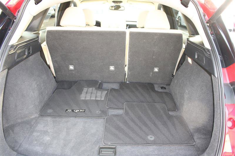 Used 2022 INFINITI QX50 Sensory image 23