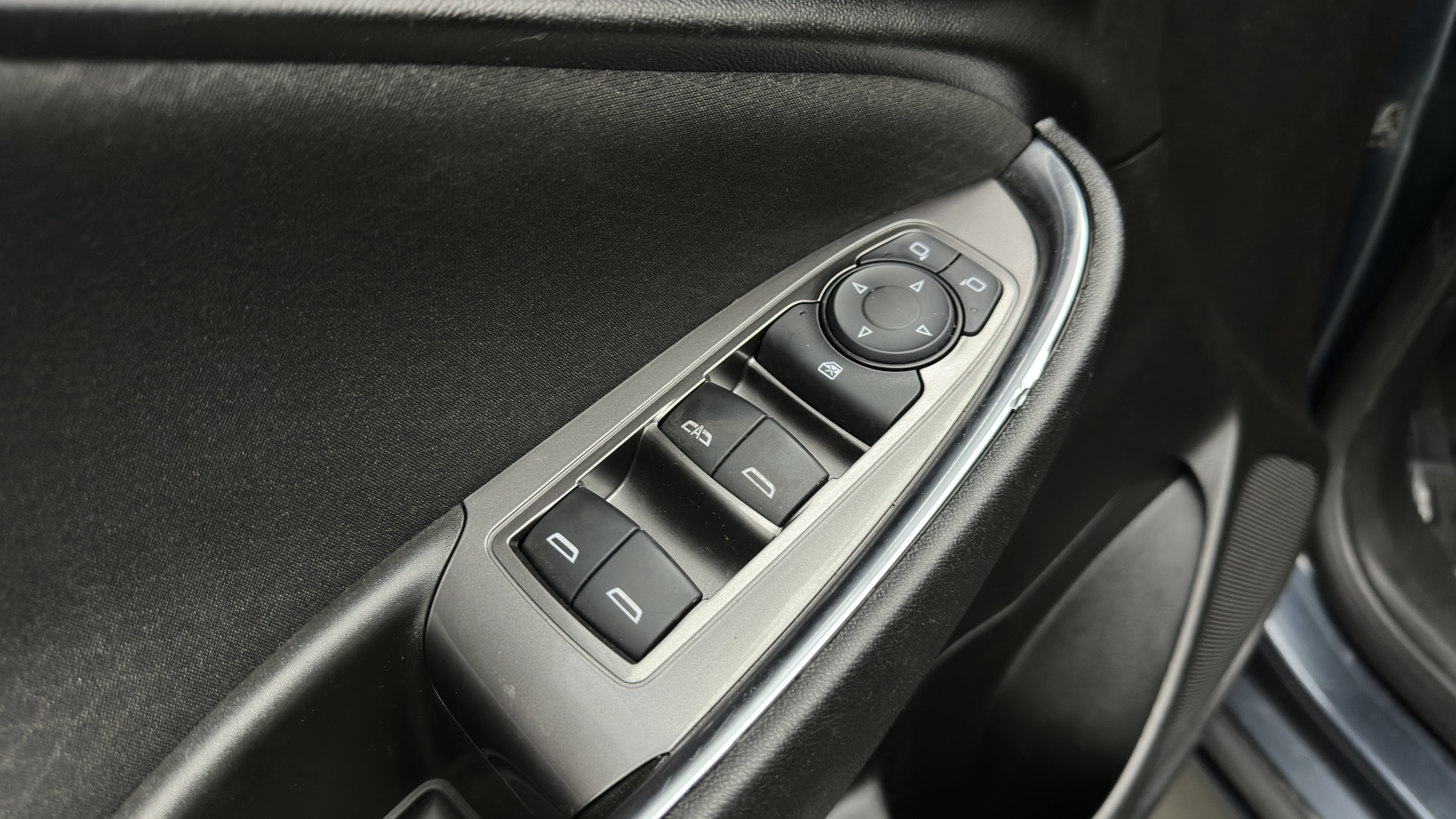 Used 2020 Chevrolet Malibu LT FWD image 12