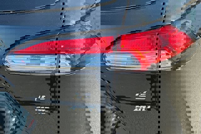 Certified 2023 Toyota Corolla Cross LE w/ Moonroof Package image 34