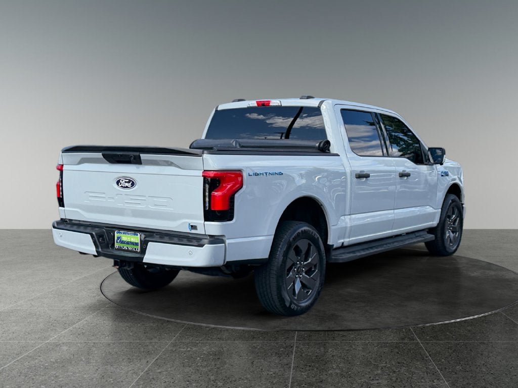 Used 2024 Ford F150 Lightning XLT AWD/4WD image 10